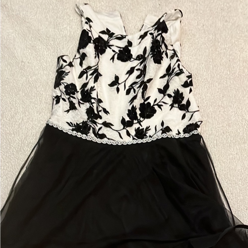 Black and white dress